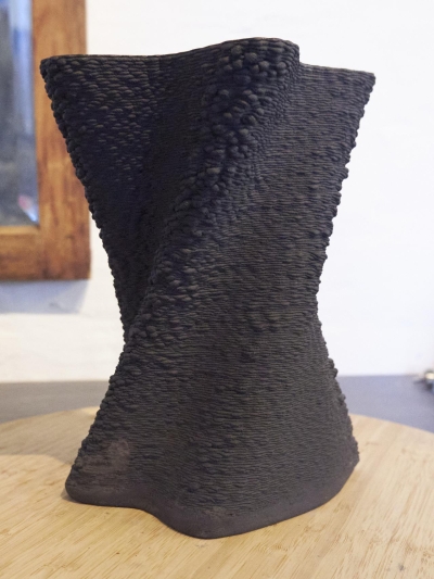 Vaas Arenal Twist Zwart Fuzzy